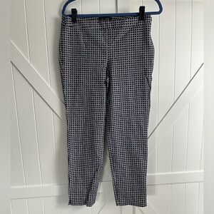 Talbots Chatham Women's Ankle Pants Size 8 Navy White Geometric Career Stretch